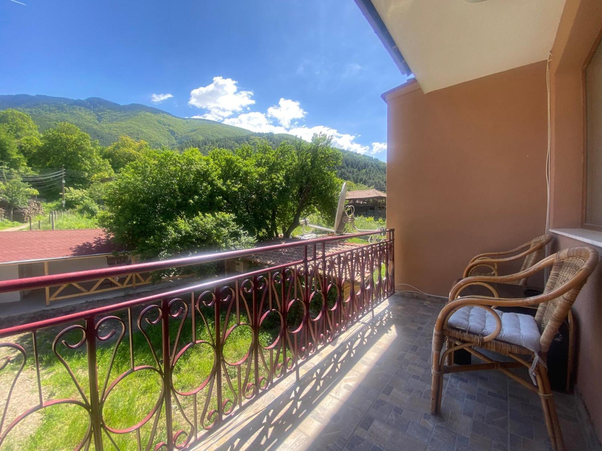 Анелия Hotel Sapareva Bania Exterior foto