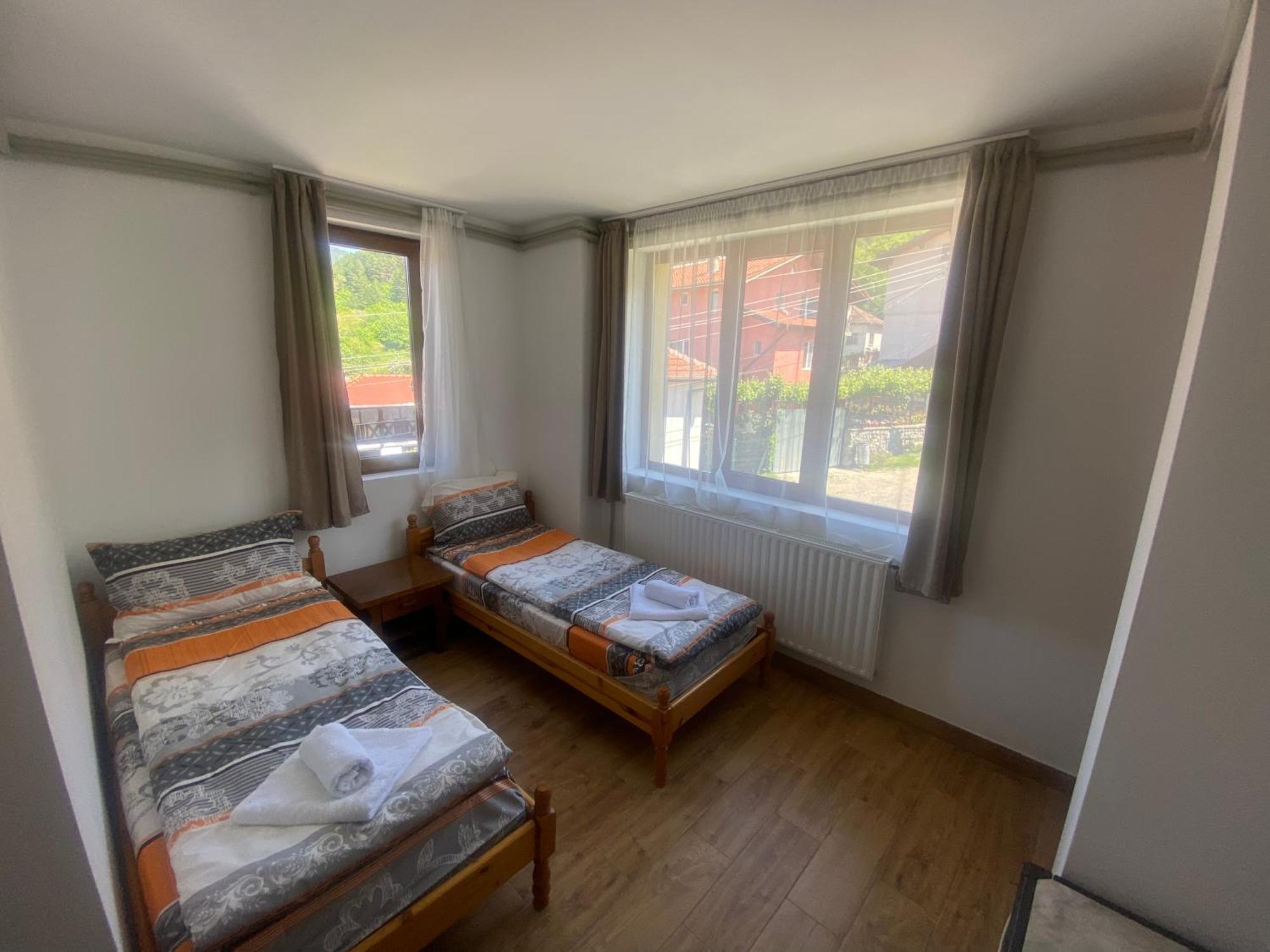 Анелия Hotel Sapareva Bania Exterior foto