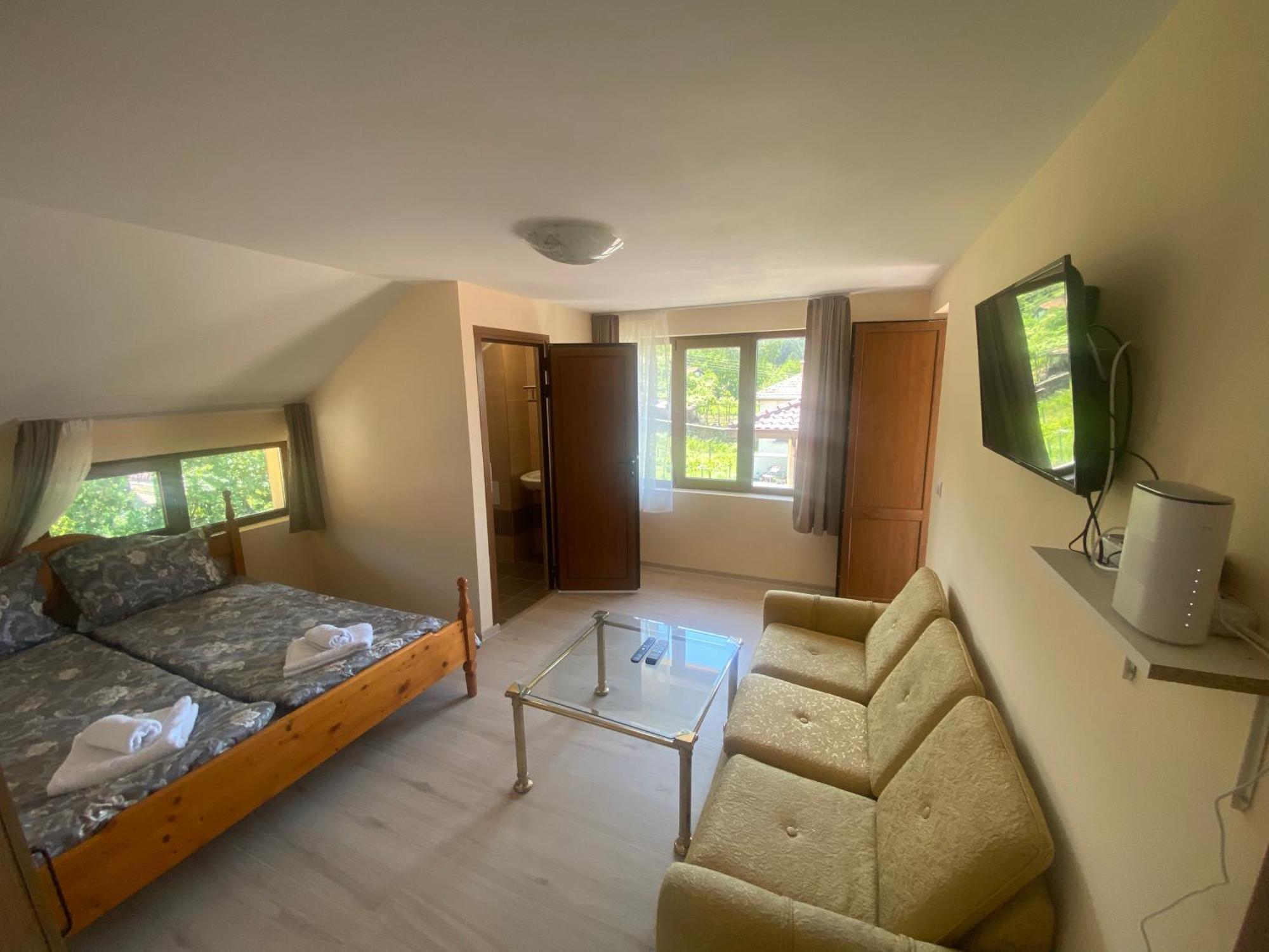 Анелия Hotel Sapareva Bania Exterior foto