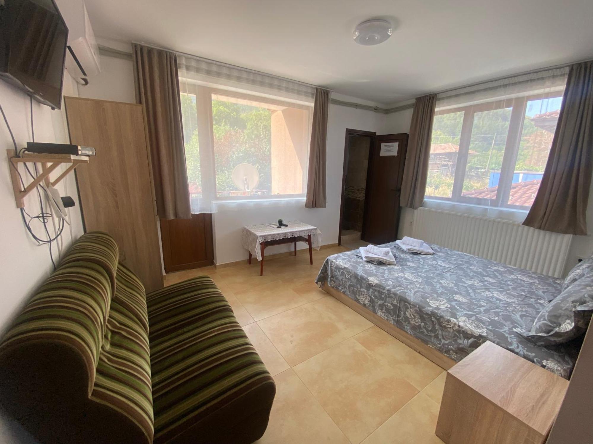 Анелия Hotel Sapareva Bania Exterior foto